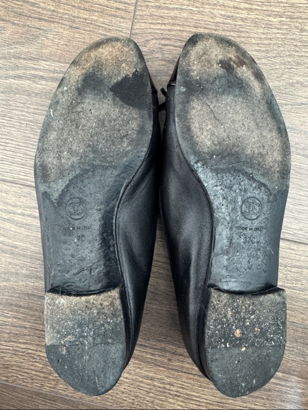 CHANEL Black Patent Cap-Toe Bow Ballet Flats - Picture 5 of 10
